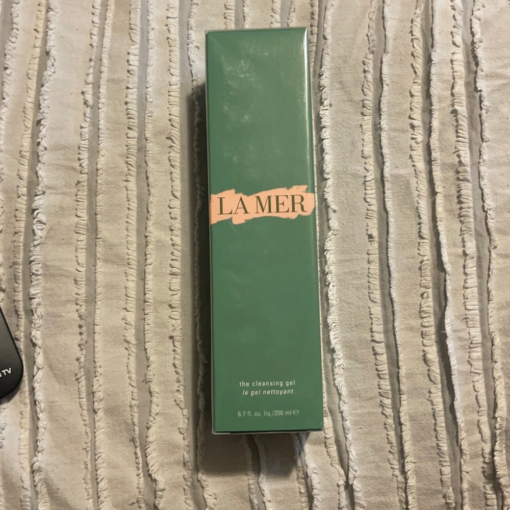 La Mer “the cleansing gel” 6.7 oz